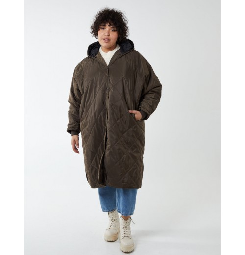Curve Diamond Quilted Coat Curve Diamond Quilted Coat